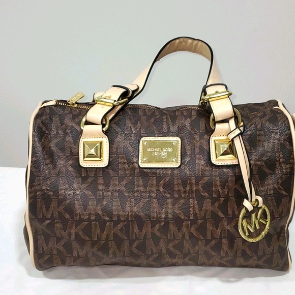 Michael Kors Signature Bowling Pocketbook - Picture 1 of 10